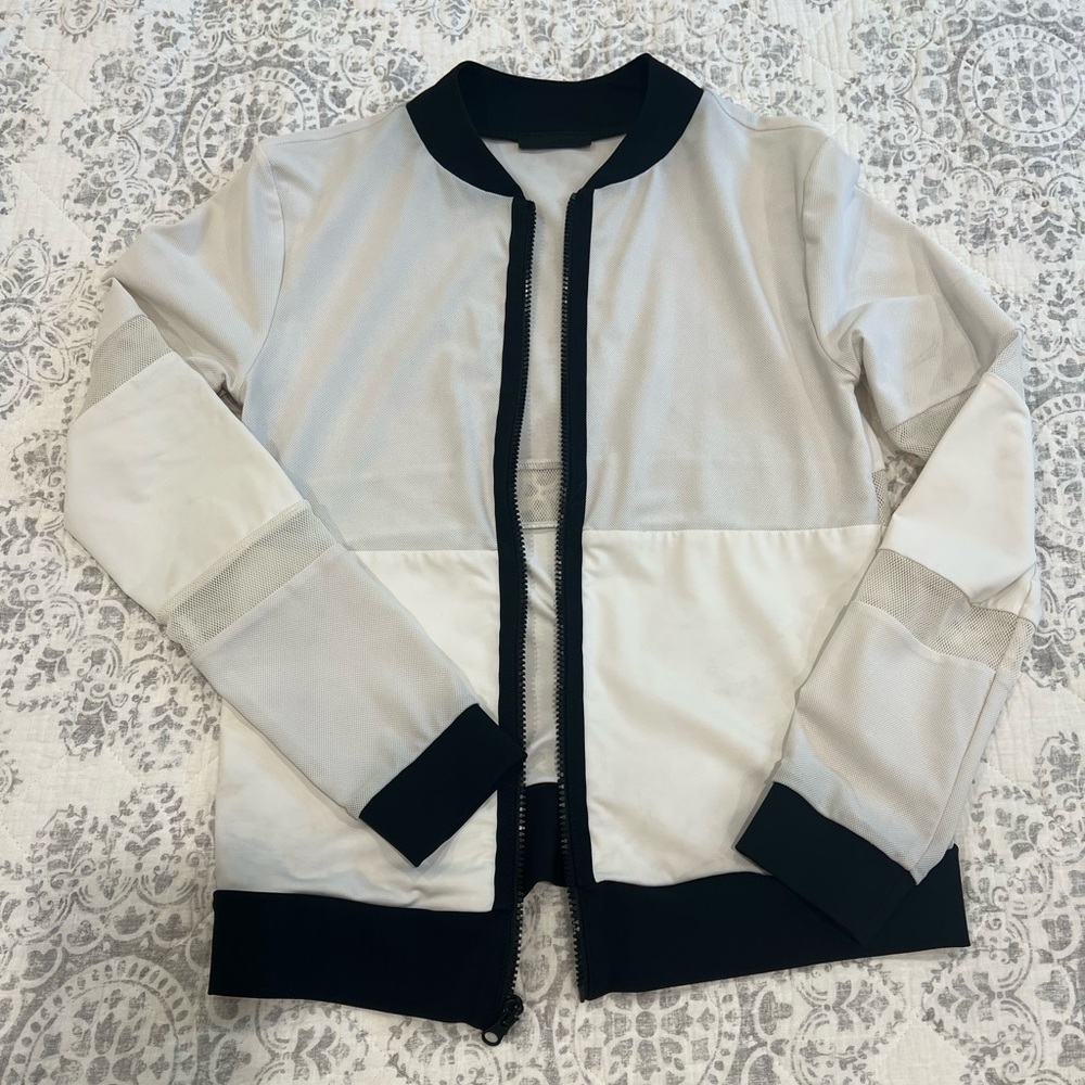 Ultracor white zip up jacket women’s M